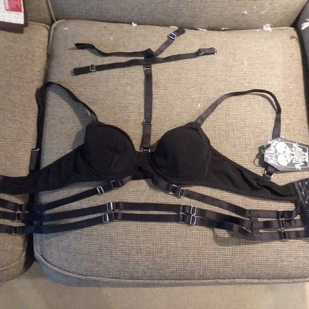 Killstar Tourniquet Bra Size Medium NWT